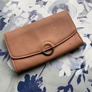 Universal Thread Foldover Clutch